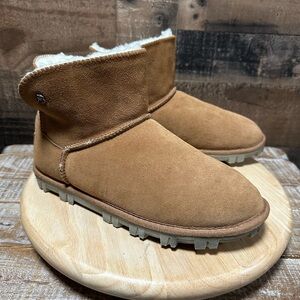 Tommy Bahama Women’s Brown Afet Suede Shear Lined Comfort Ankle Boots Size 10